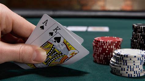 Hansı poker oynamaq daha yaxşıdır  Rulet, blackjack və poker kimi seçilmiş oyunlarda şansınızı sınayın! 